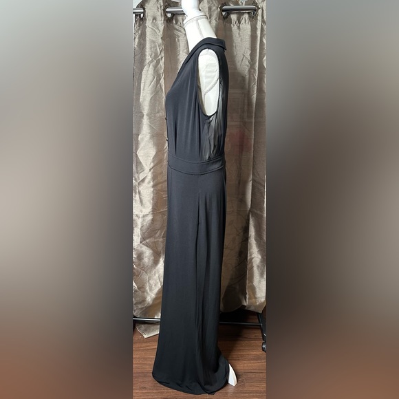 jumpsuit - Picture 3 of 8